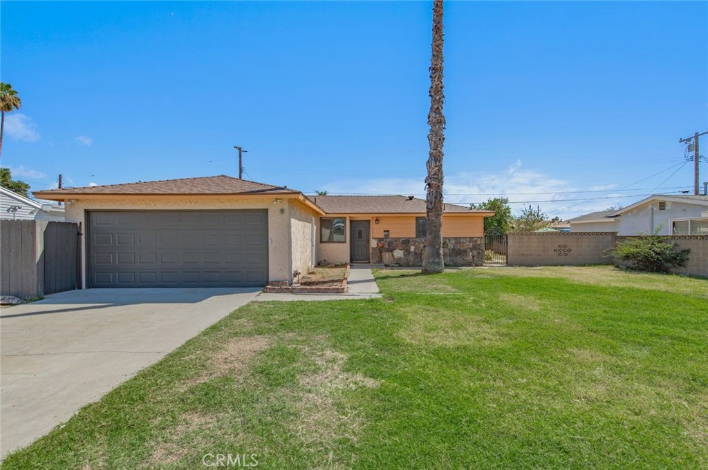 1334 Ardilla Avenue Property Photo 2