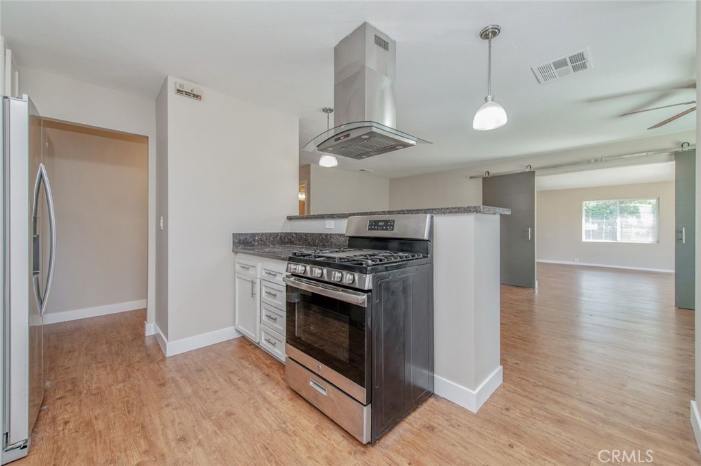 1334 Ardilla Avenue Property Photo 13