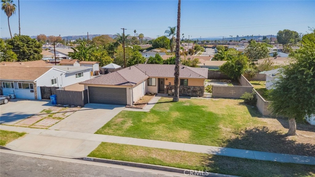 1334 Ardilla Avenue Property Photo 37