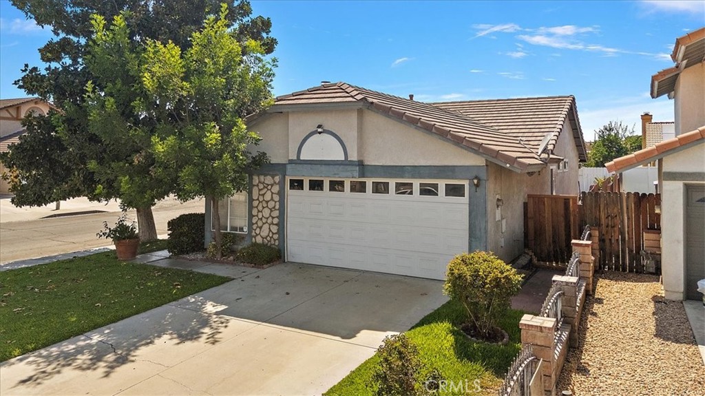 1137 Bautista Lane Property Photo 3