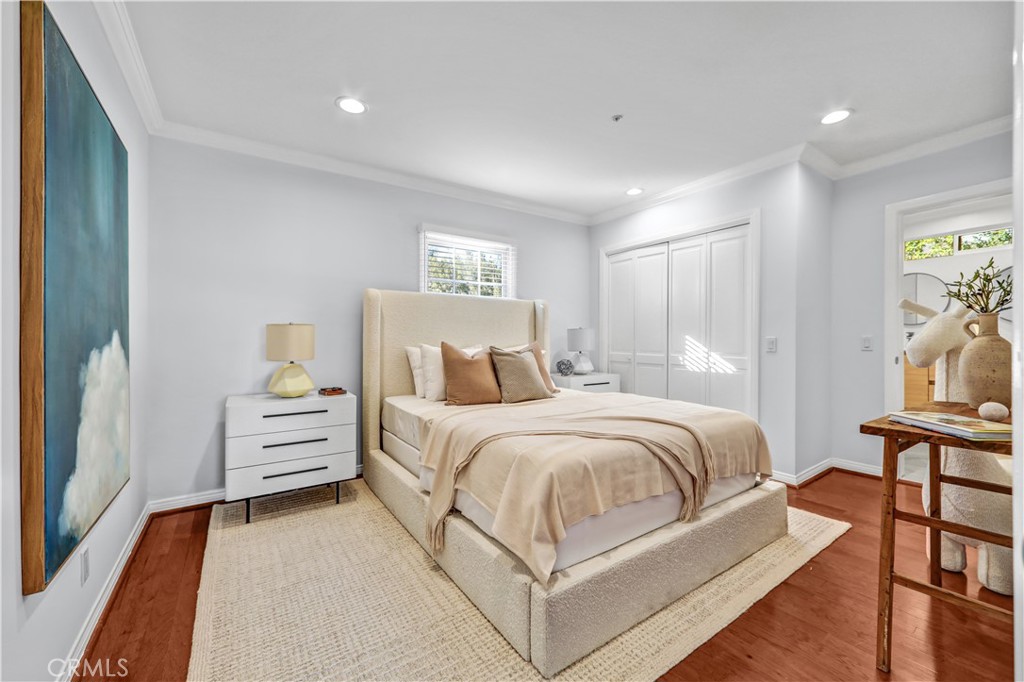 725 N Doheny Property Photo 14