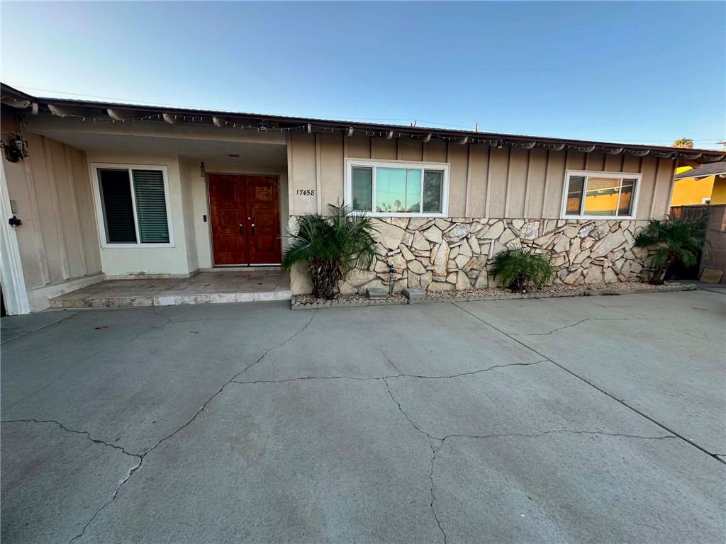 17458 Fontlee Lane Property Photo 1