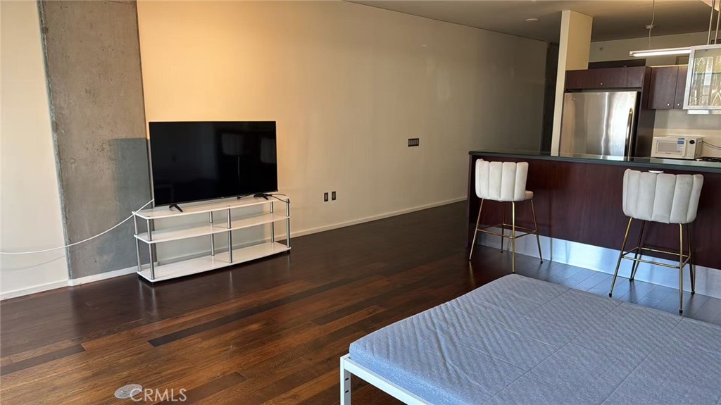 1155 S Grand Avenue 709 Property Photo 7