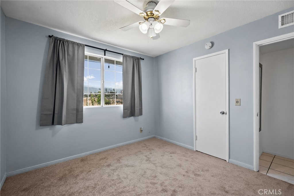 435 E Nubia Property Photo 15