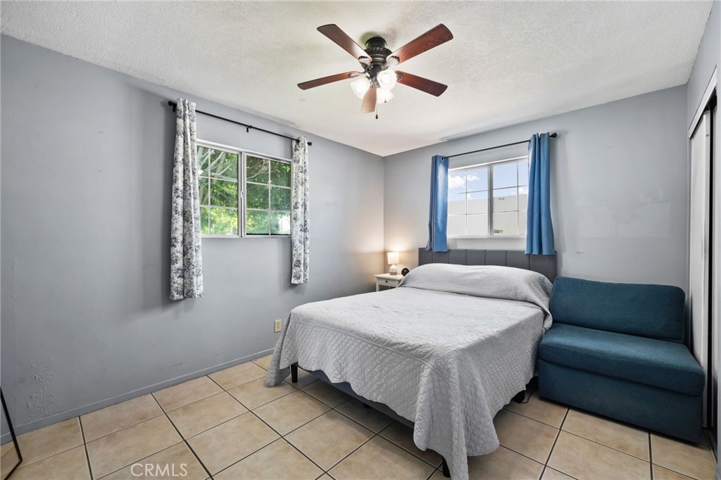 435 E Nubia Property Photo 19