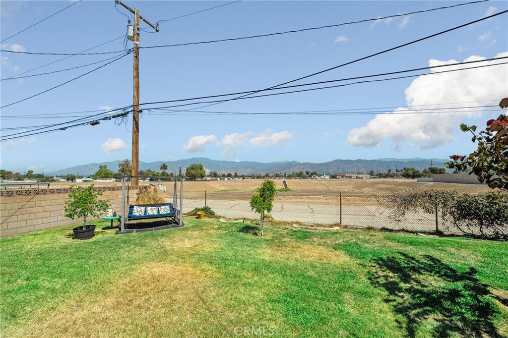 435 E Nubia Property Photo 26