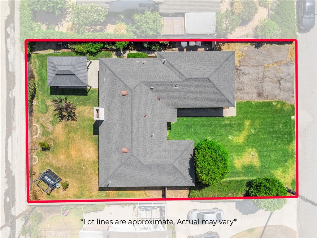 435 E Nubia Property Photo 28