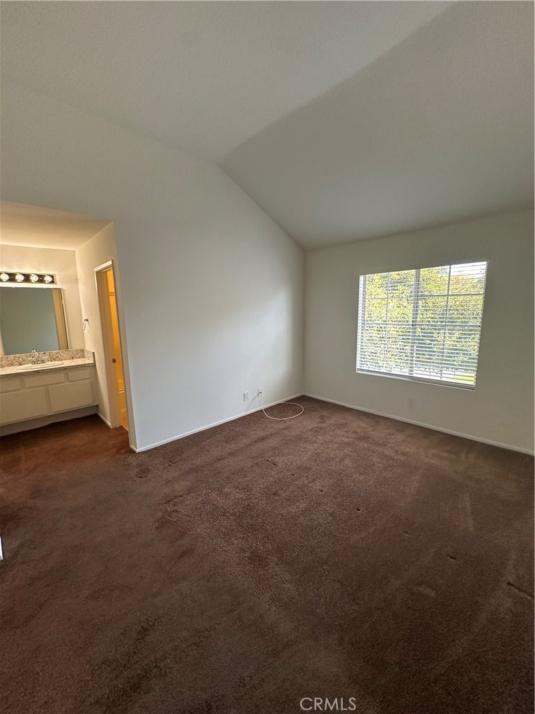 172 W Walnut D Property Photo 6