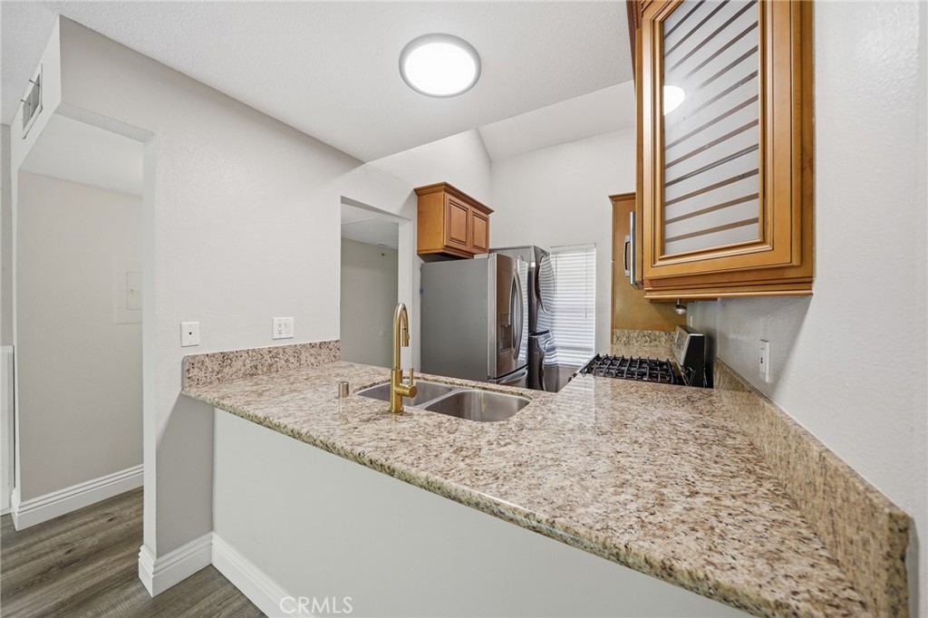 127 Lemon Property Photo 5
