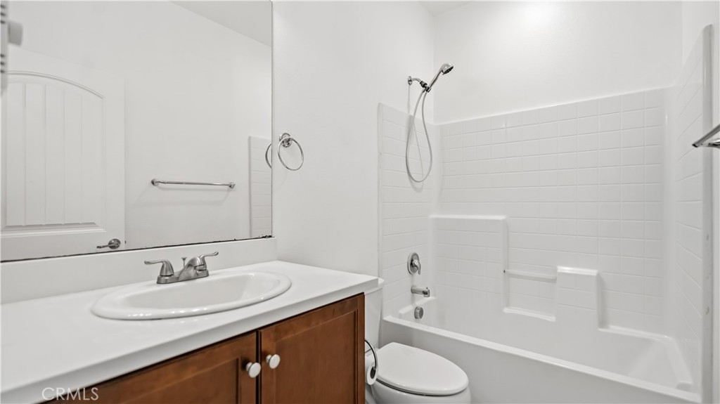 7911 Sea Salt Avenue Property Photo 6