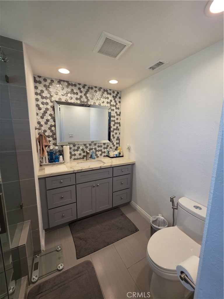 2541 W Lambert Property Photo 16