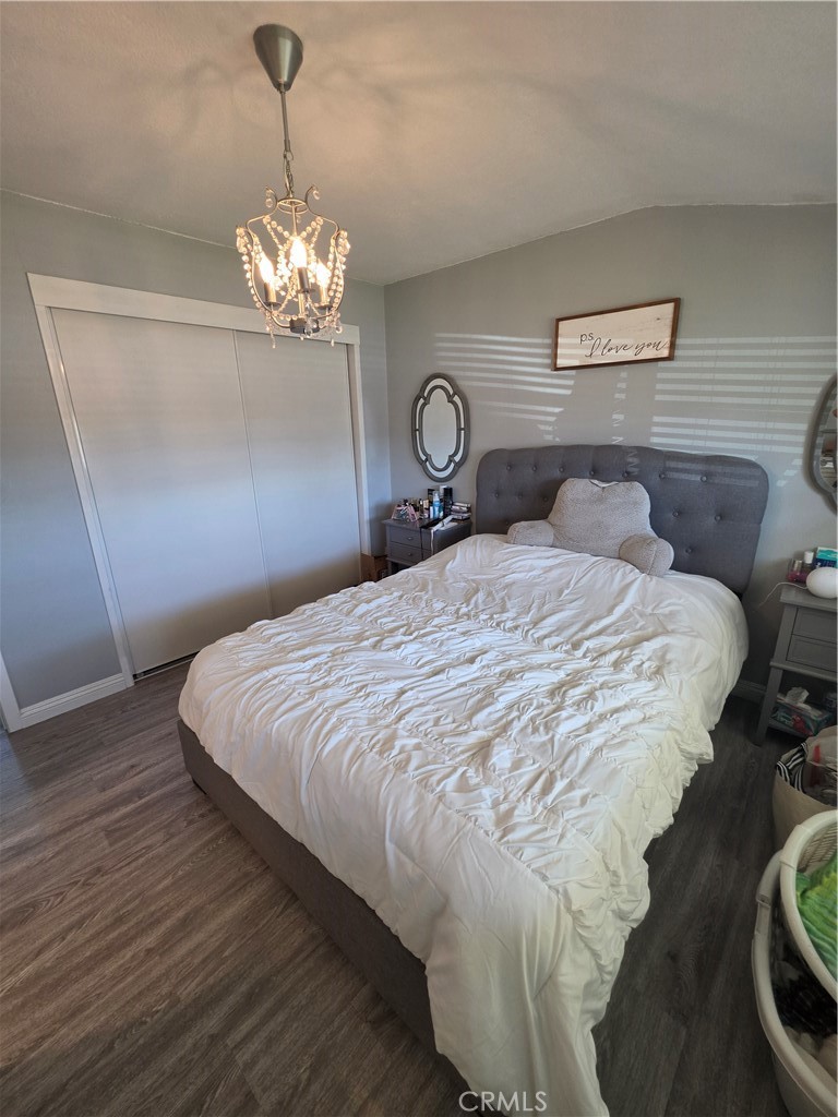 2541 W Lambert Property Photo 19