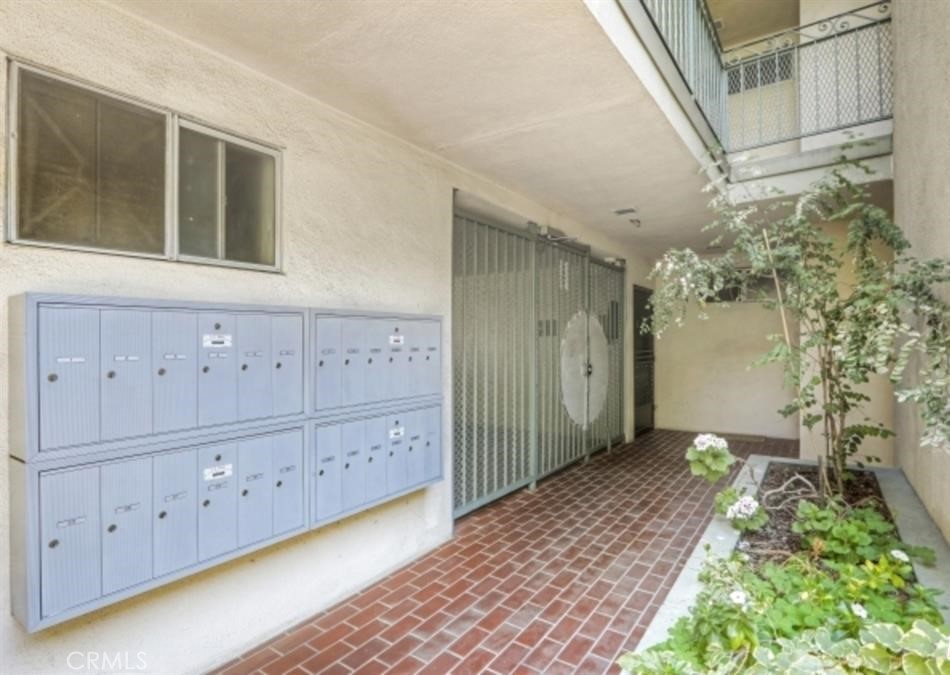 4614 27 Finley Property Photo 9