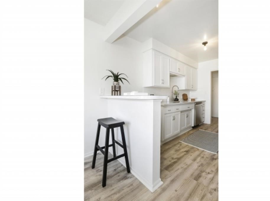4614 27 Finley Property Photo 17