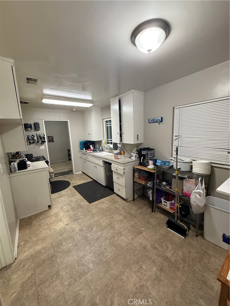 8568 Evergreen Property Photo 5