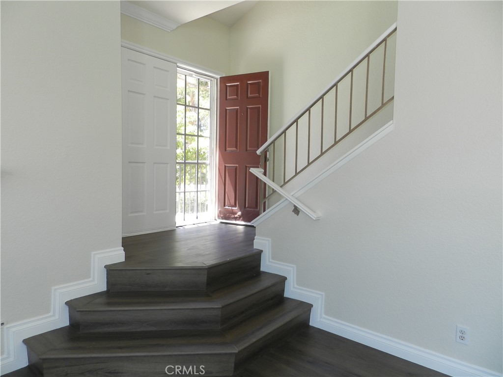 24393 Hillsdale 18 Property Photo 9