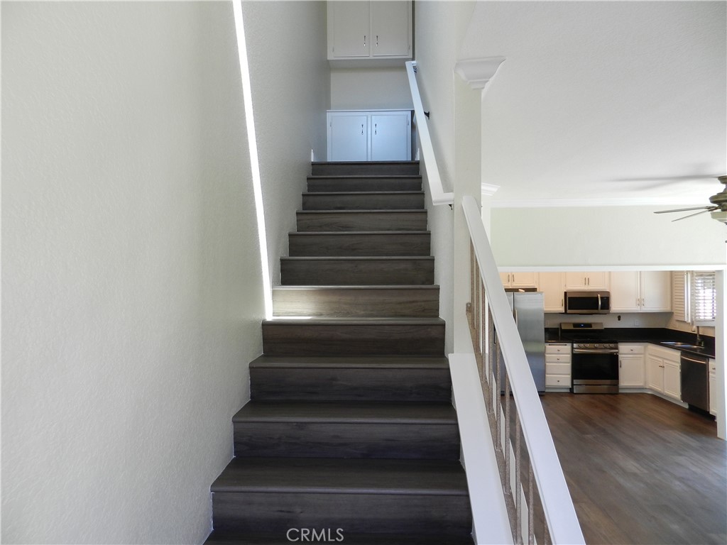 24393 Hillsdale 18 Property Photo 10