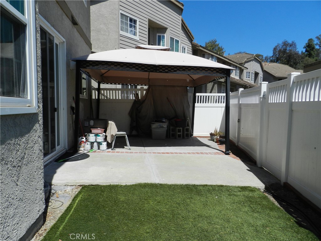 24393 Hillsdale 18 Property Photo 18