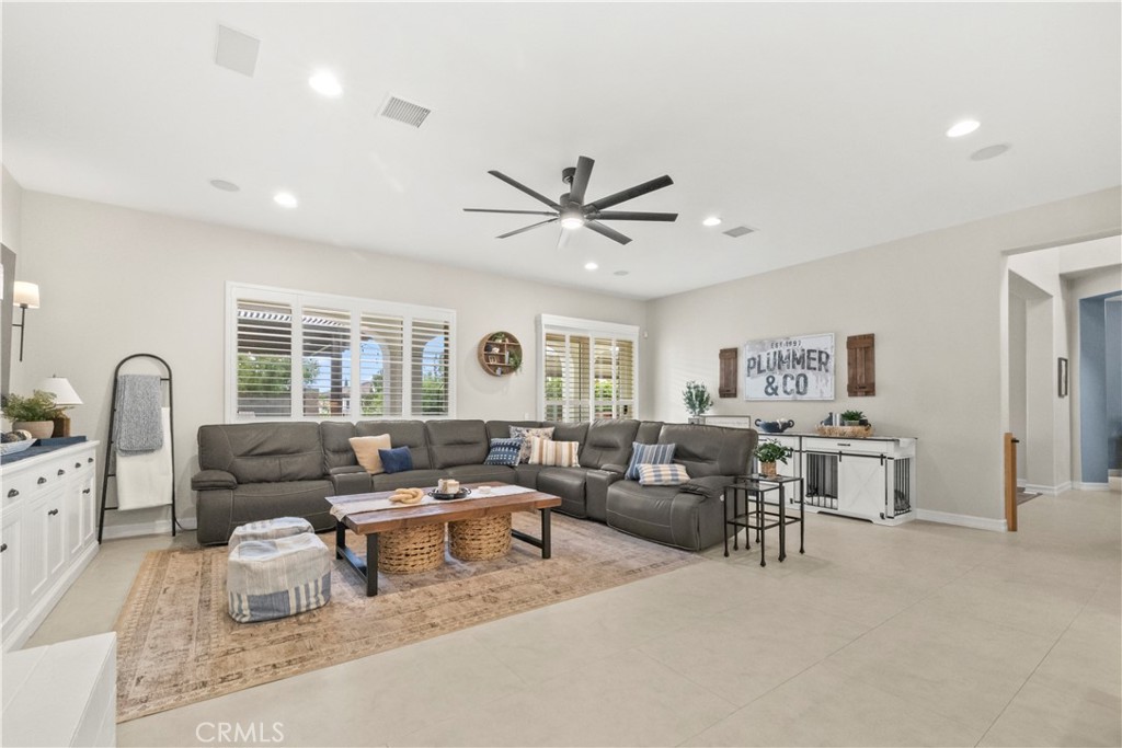 12855 Black Creek Court Property Photo 14