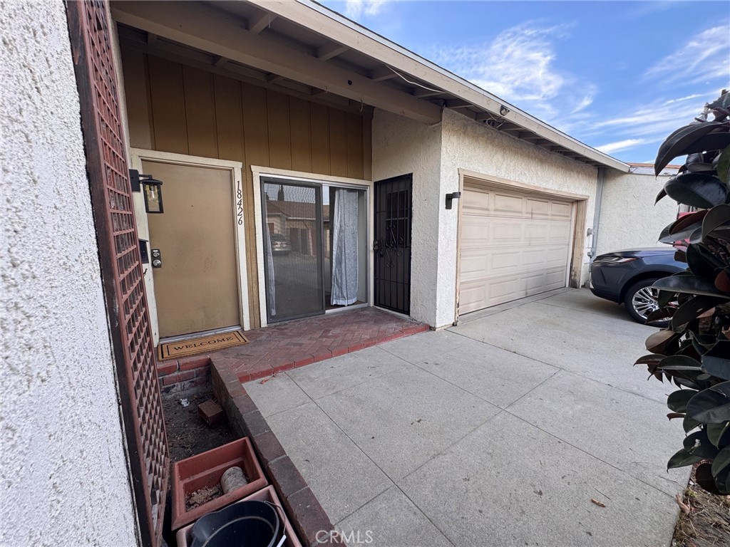 18426 Santar Property Photo 1