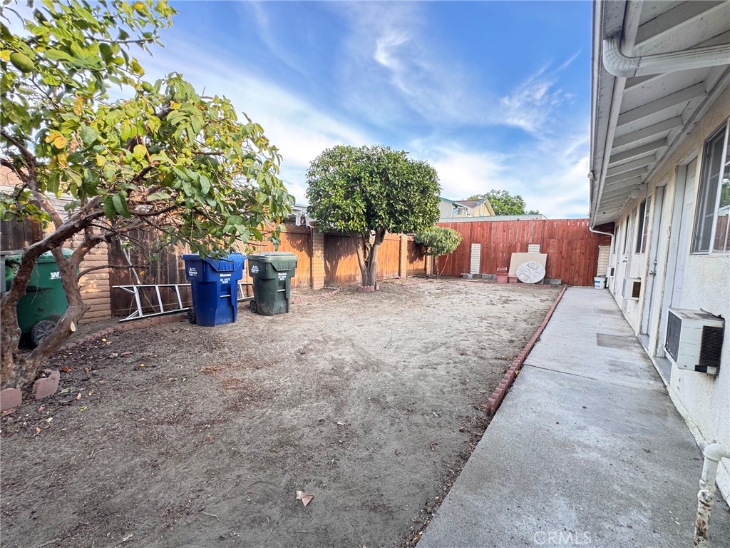 18426 Santar Property Photo 5