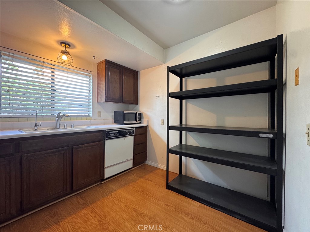 18426 Santar Property Photo 8
