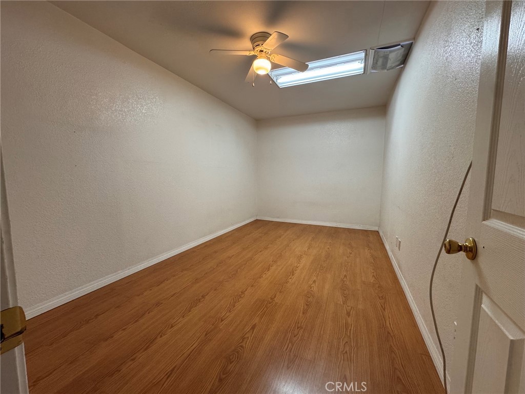 18426 Santar Property Photo 11