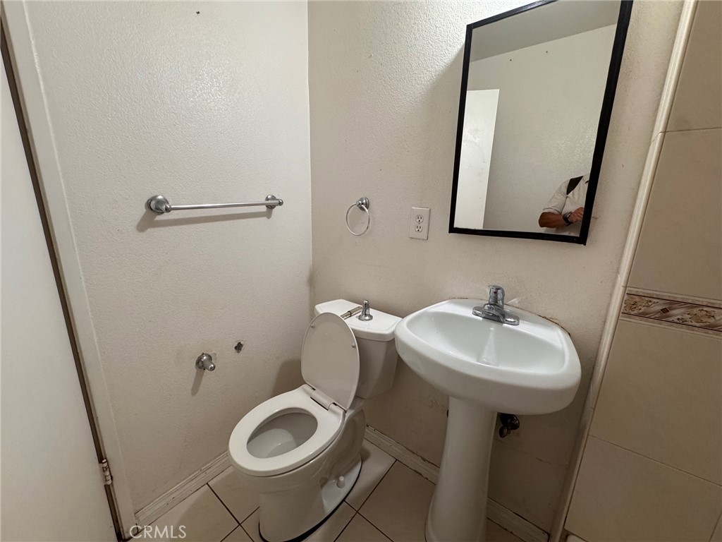 18426 Santar Property Photo 26
