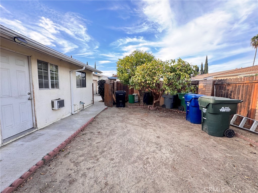 18426 Santar Property Photo 38