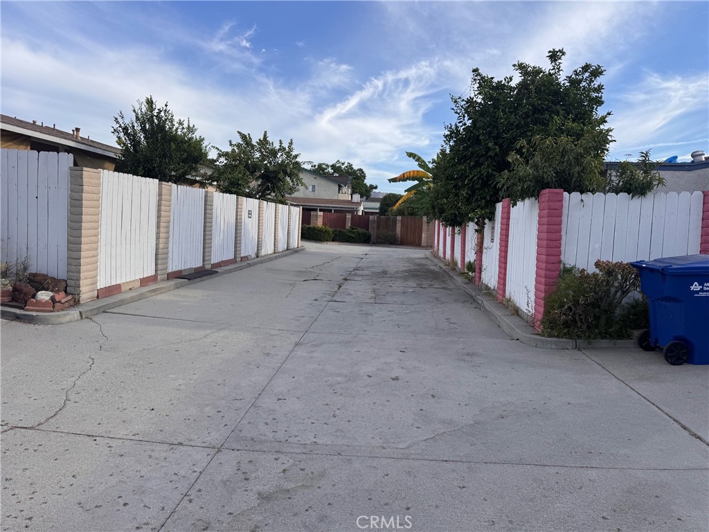 18426 Santar Property Photo 43