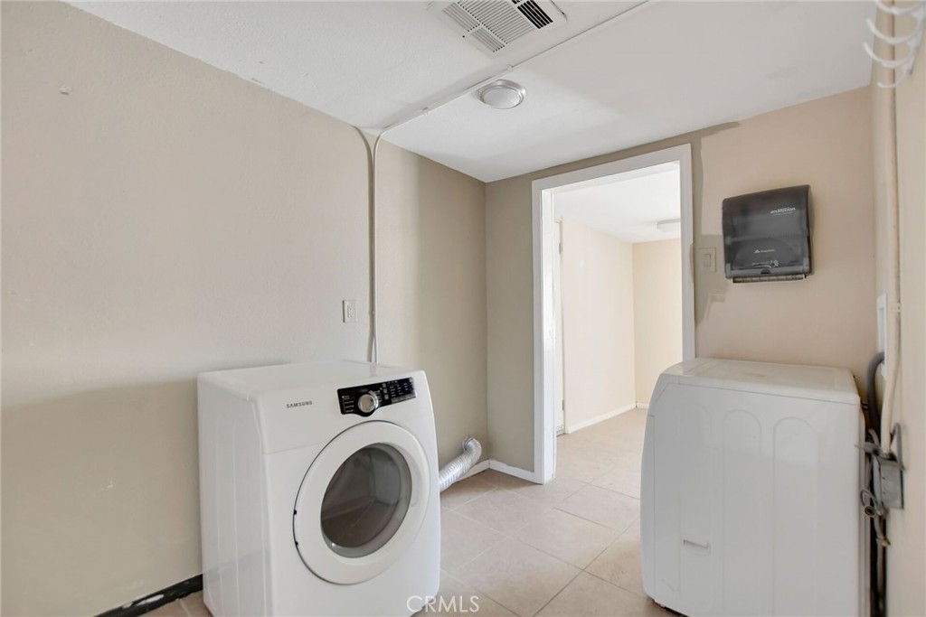 27086 Wentworth Drive Property Photo 16