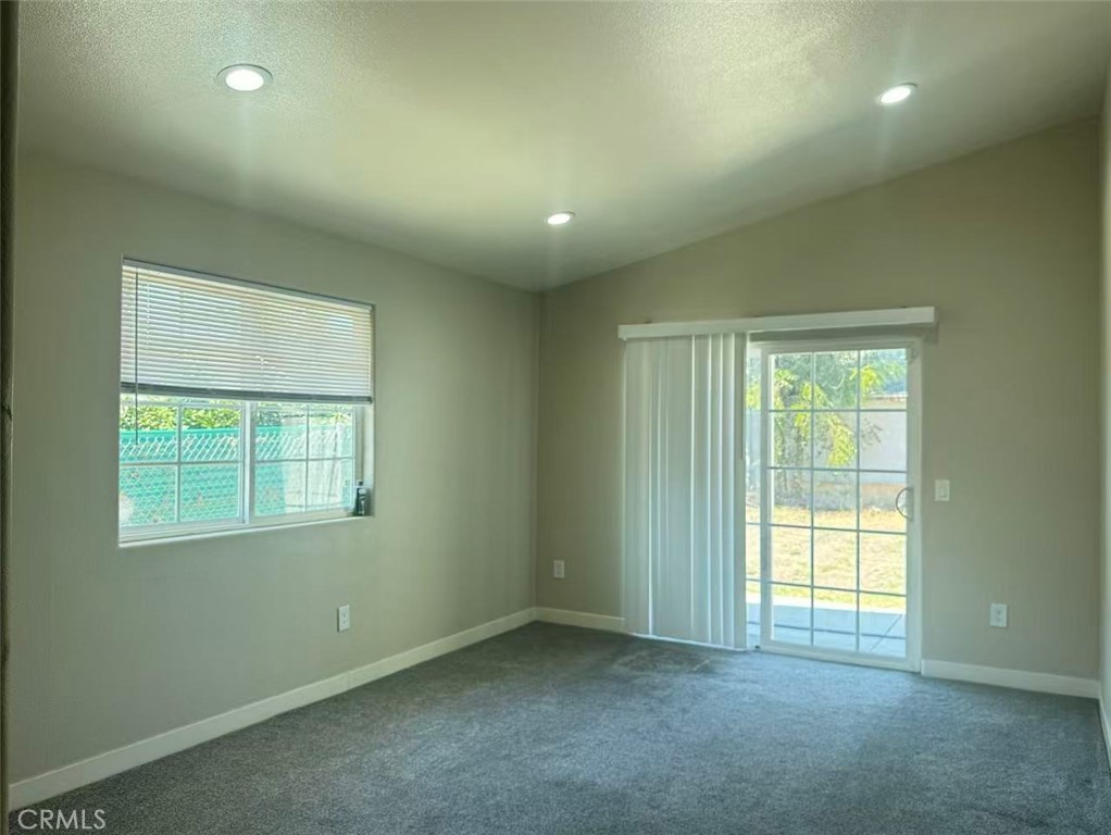 970 N Mayfield Avenue Property Photo 7