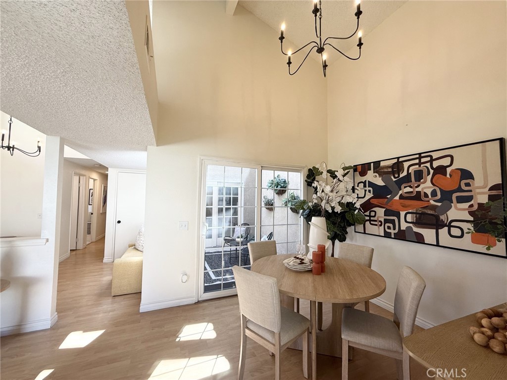 451 Corte Rojo Property Photo 3