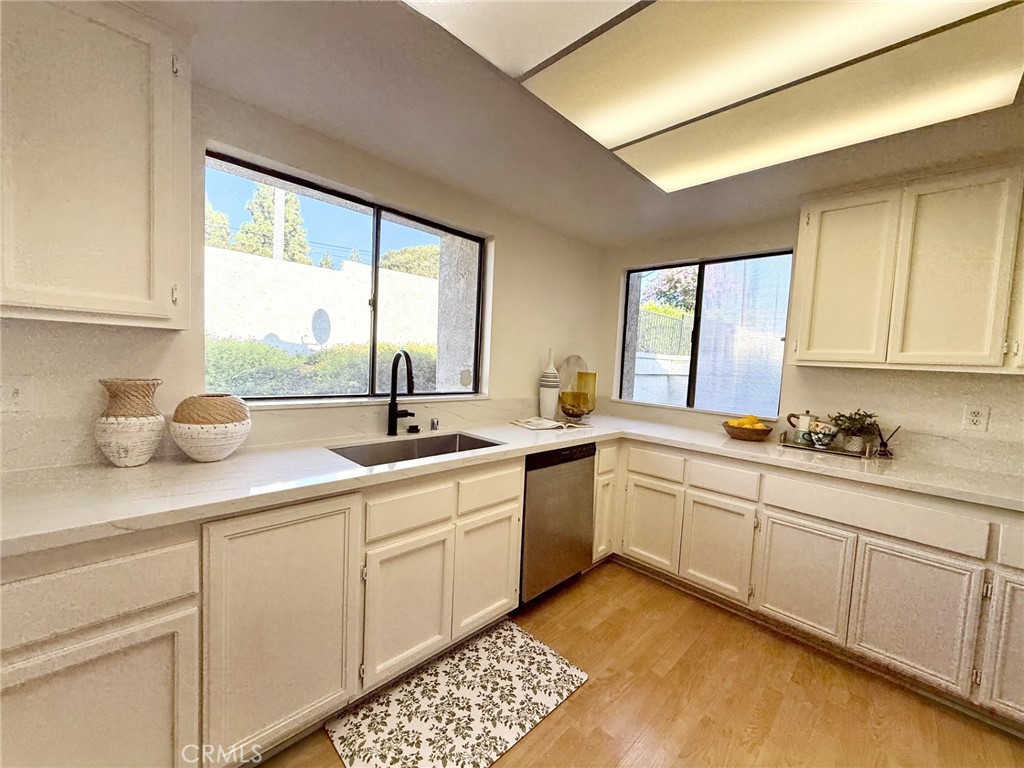451 Corte Rojo Property Photo 6