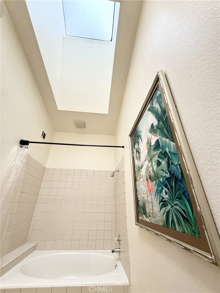 451 Corte Rojo Property Photo 18