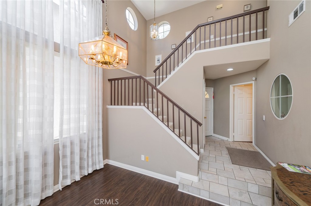 14730 Burgundy Property Photo 8