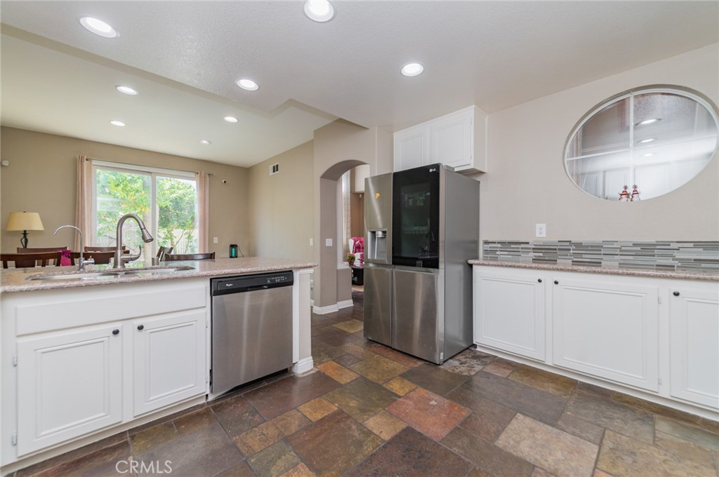 14730 Burgundy Property Photo 10