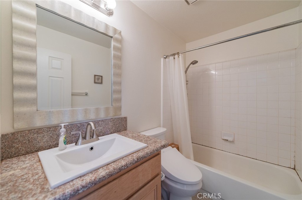 14730 Burgundy Property Photo 25