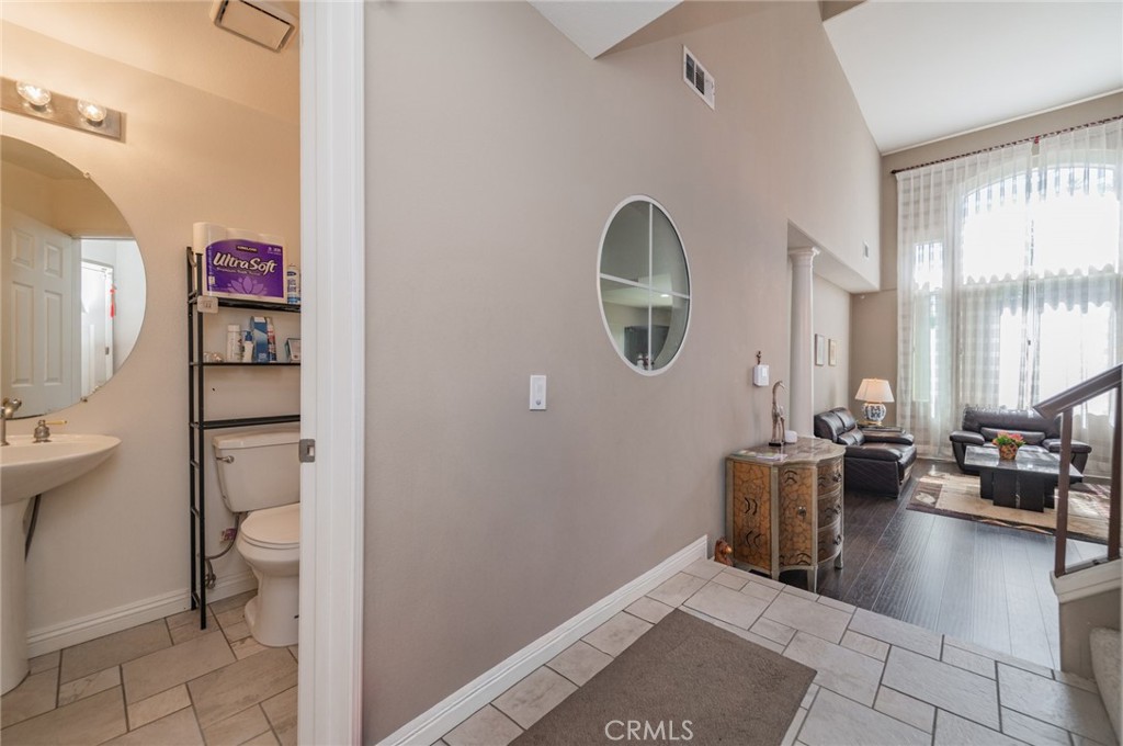 14730 Burgundy Property Photo 27
