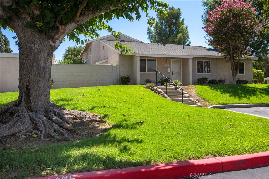 1436 N Gardenia Property Photo 1