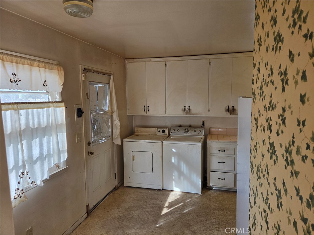 5901 Paramount Drive Property Photo 5
