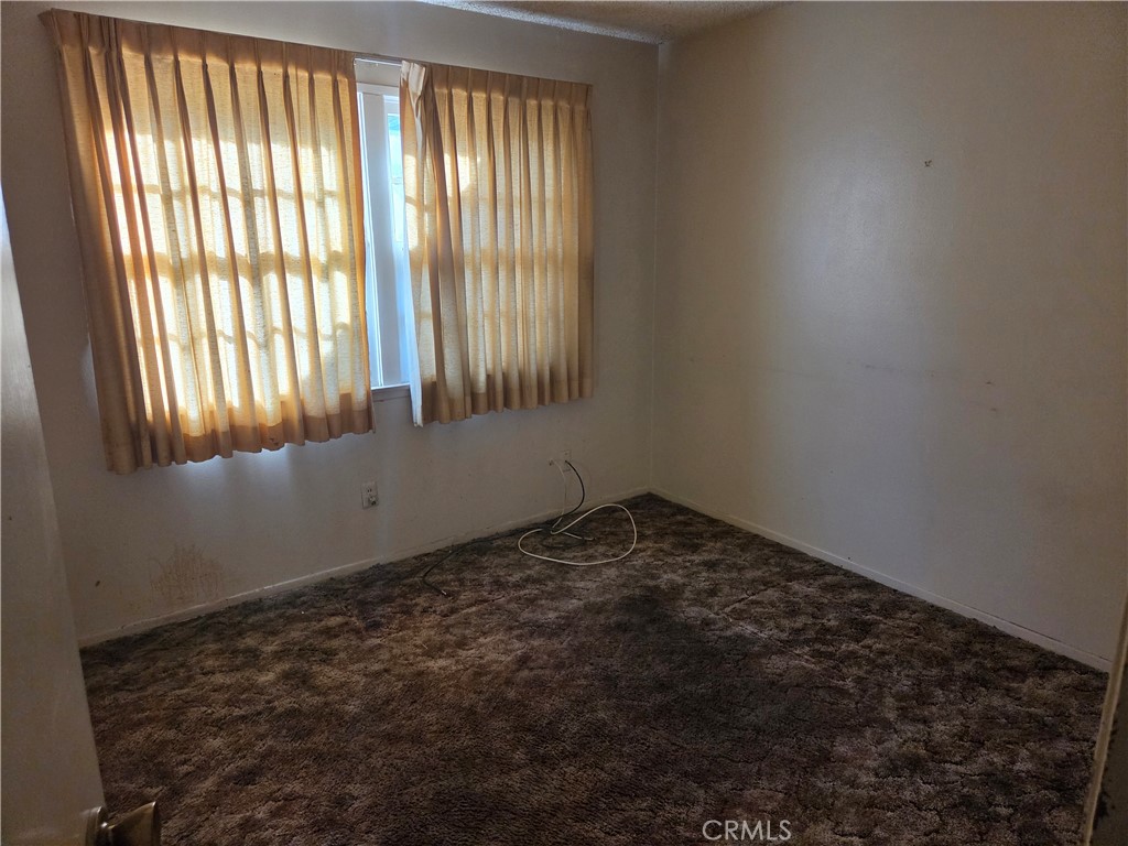 5901 Paramount Drive Property Photo 8