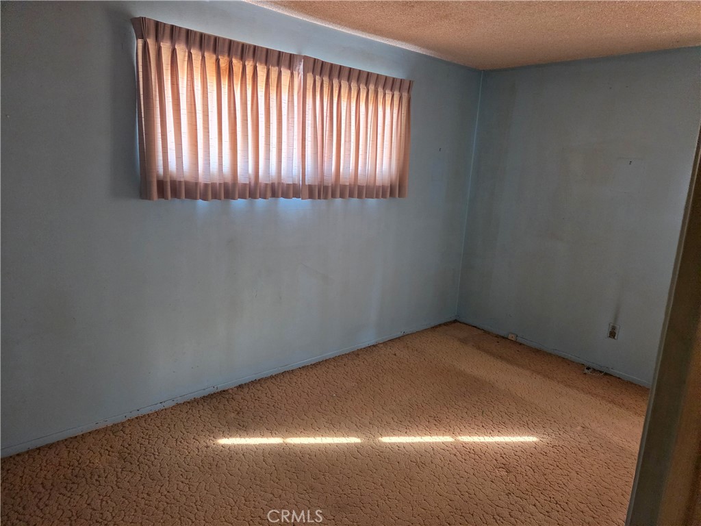 5901 Paramount Drive Property Photo 11