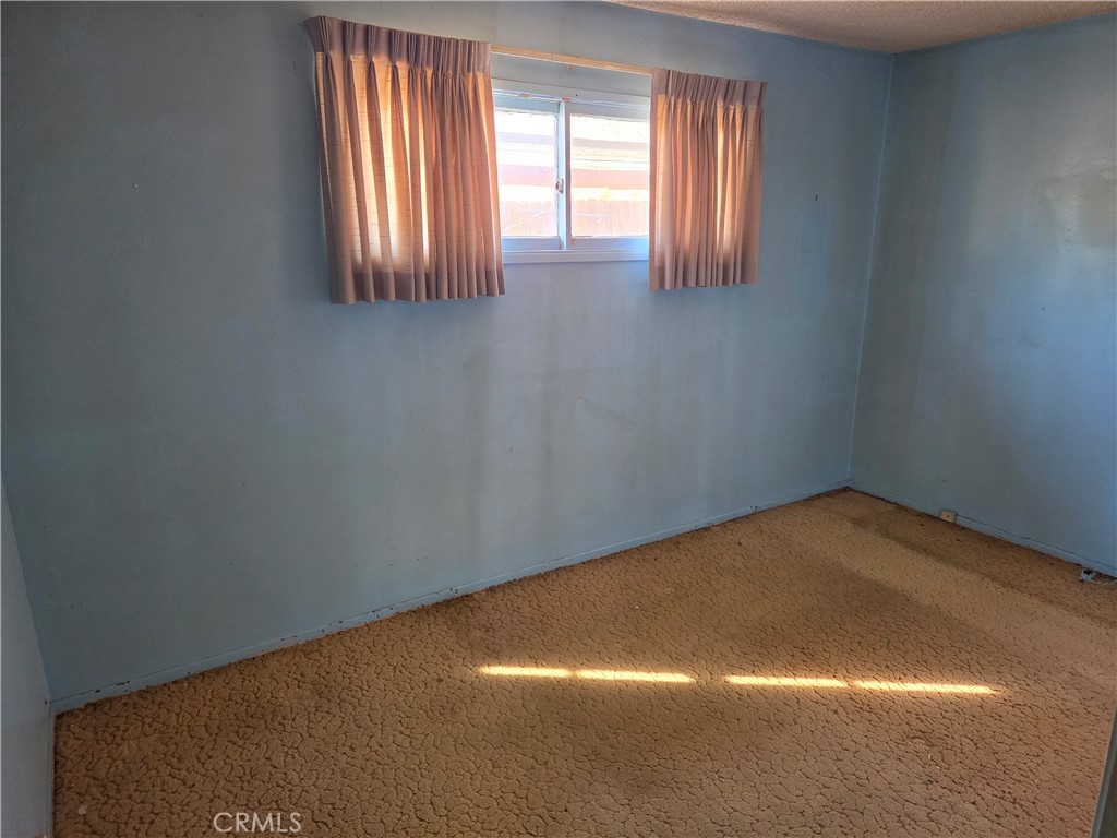 5901 Paramount Drive Property Photo 14