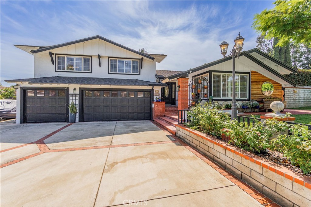 1836 Blazing Star Drive Property Photo 2