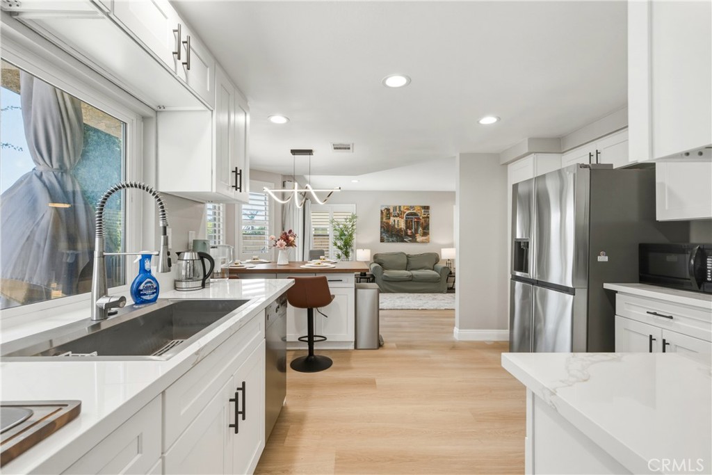 10227 Northridge Property Photo 7