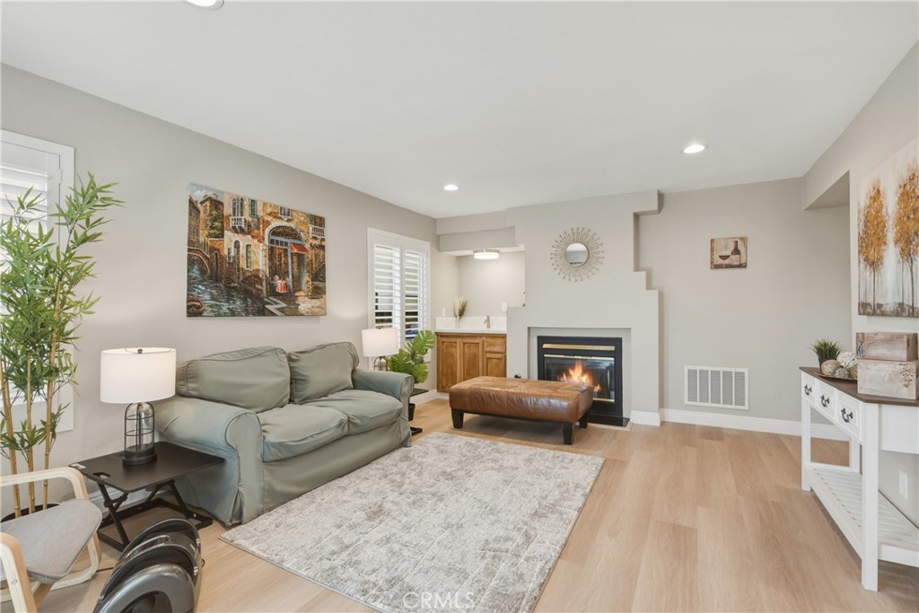 10227 Northridge Property Photo 12