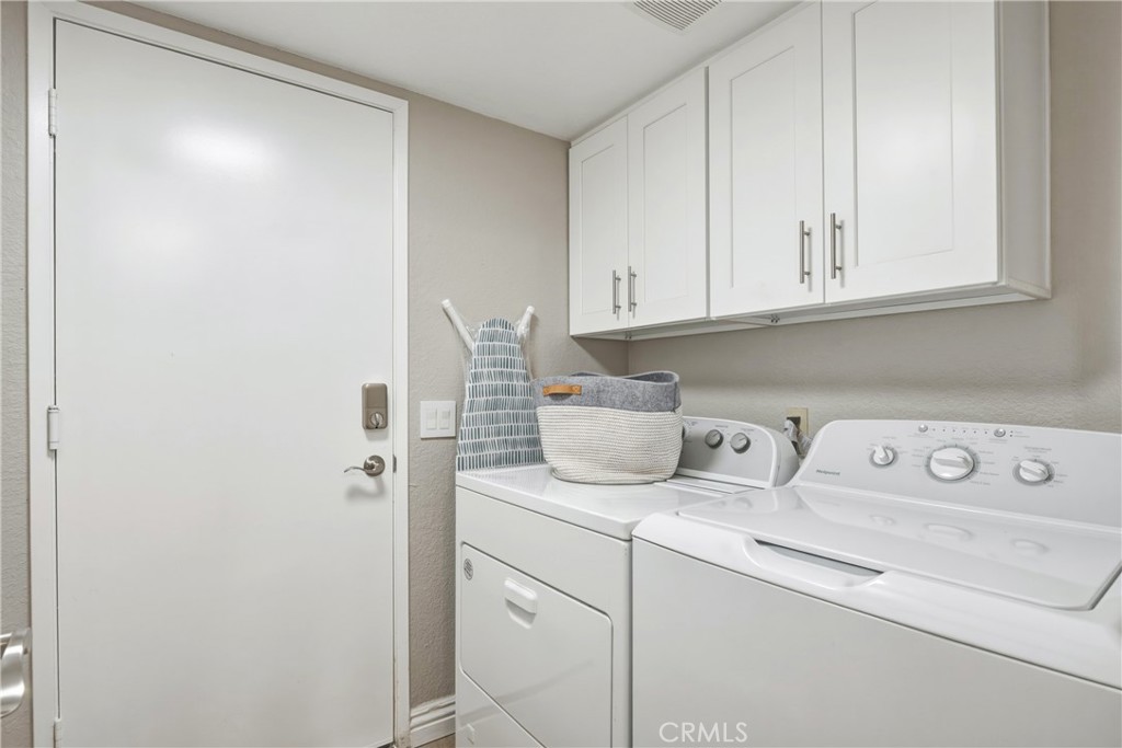 10227 Northridge Property Photo 15