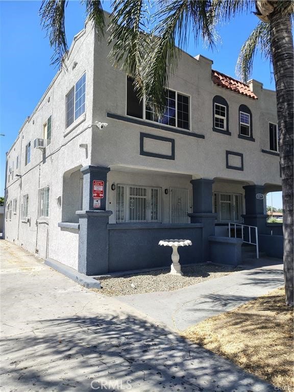 1279 W 9th Property Photo 1