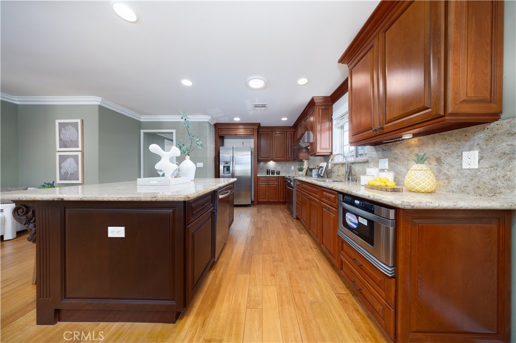 430 W Winnie Way Property Photo 15